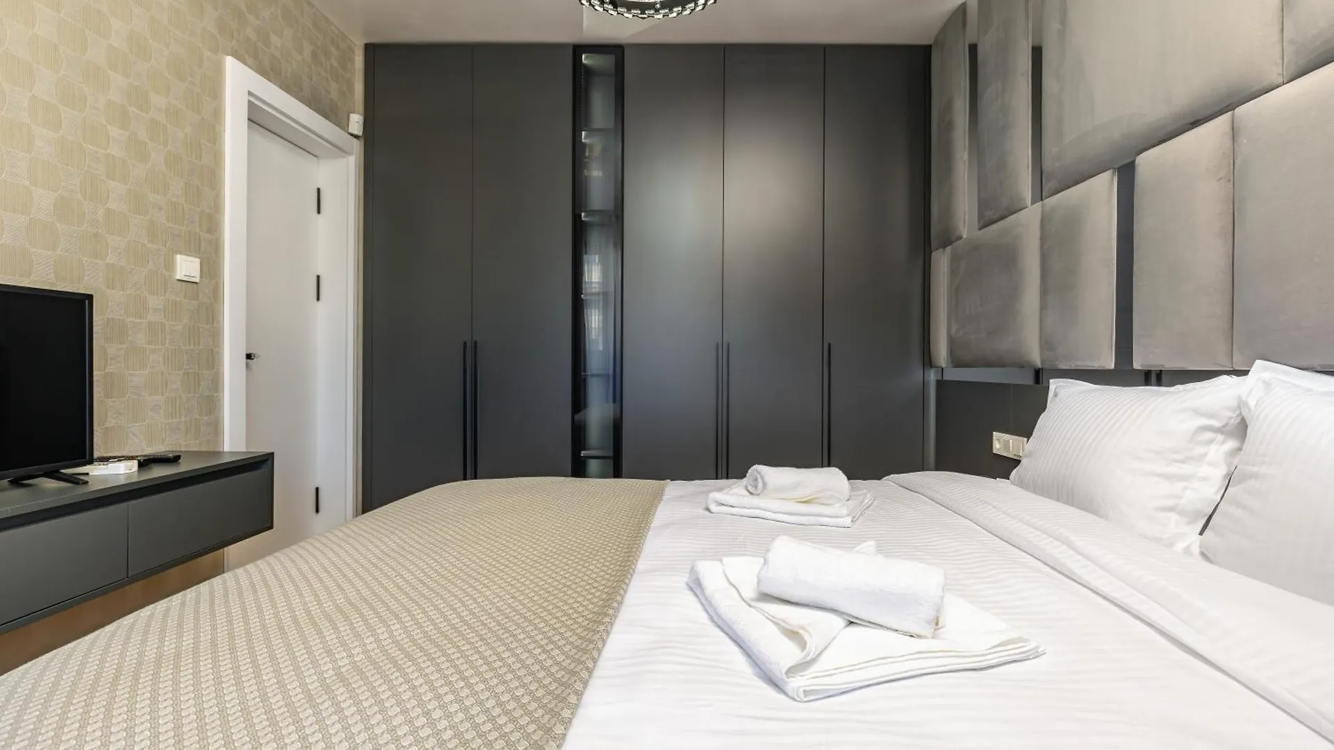Two-Bedroom Apartments With Free Parking And 6Min To Center Plovdiv 0*,  Bulgaria