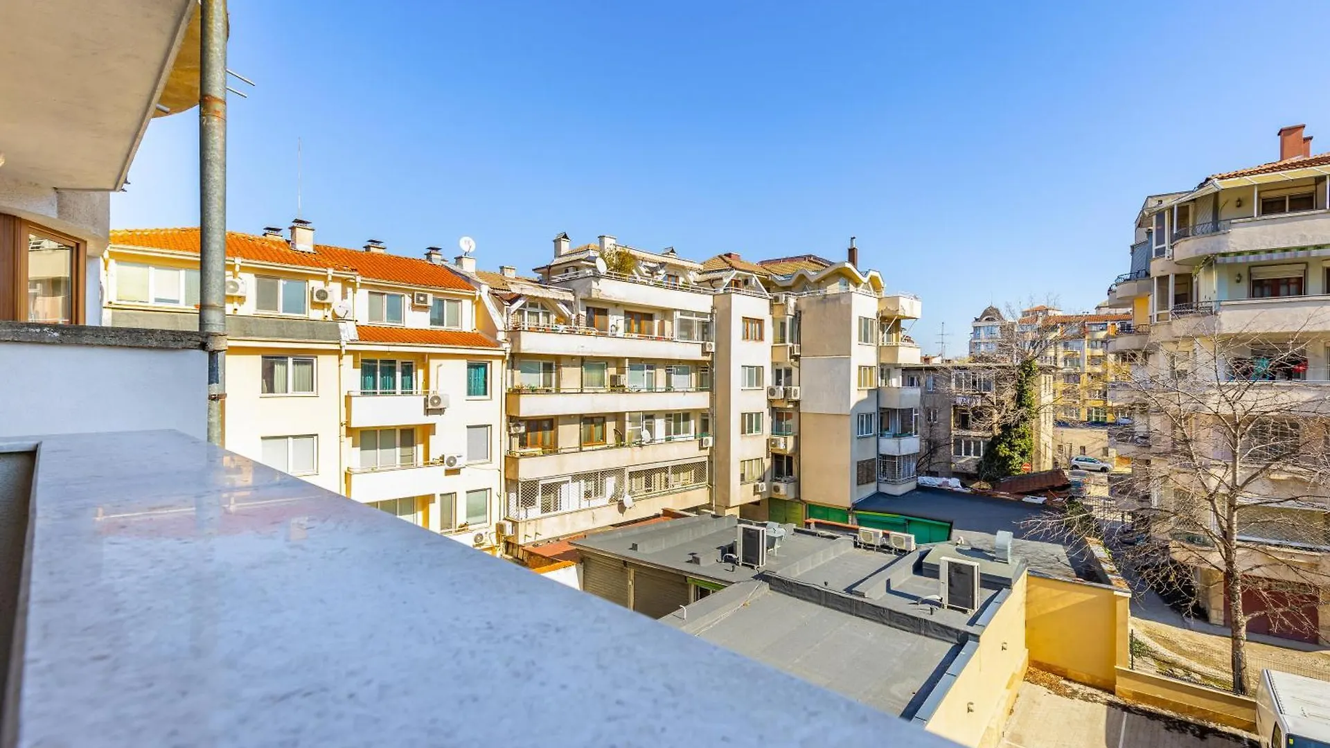 Two-Bedroom Apartments With Free Parking And 6Min To Center Plovdiv