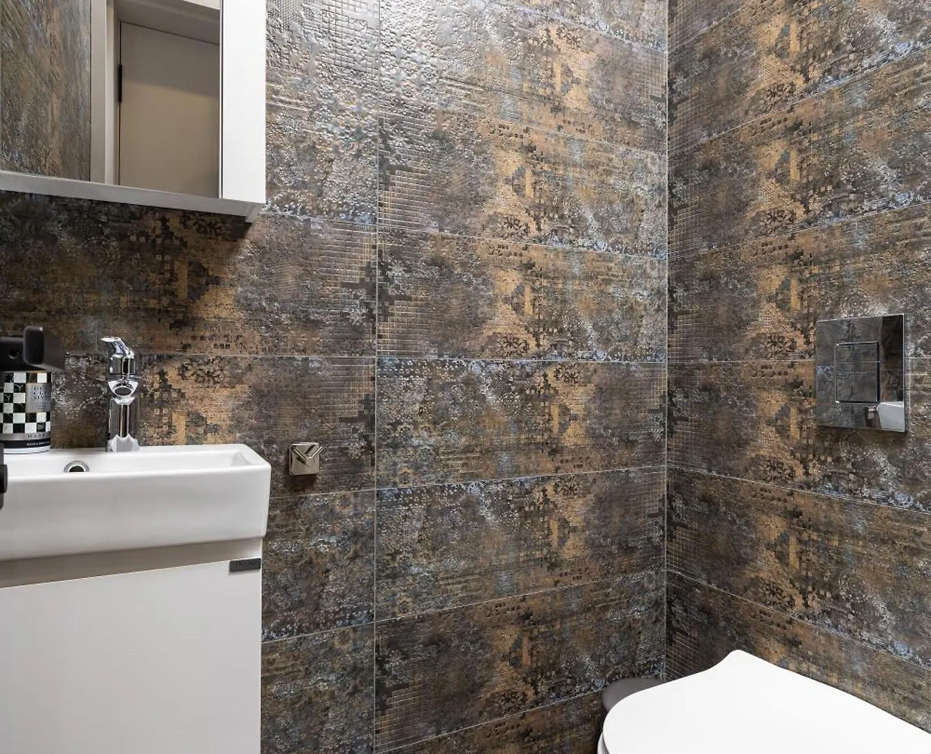 Two-Bedroom Apartments With Free Parking And 6Min To Center Plovdiv