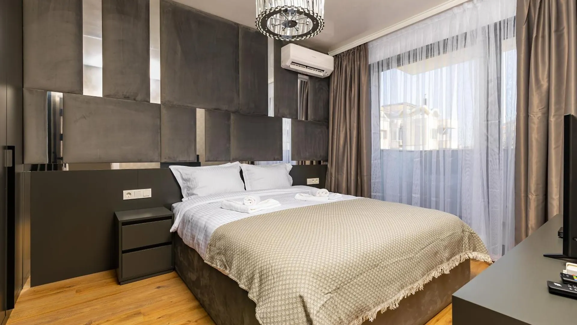Two-Bedroom Apartments With Free Parking And 6Min To Center Plovdiv 0*,