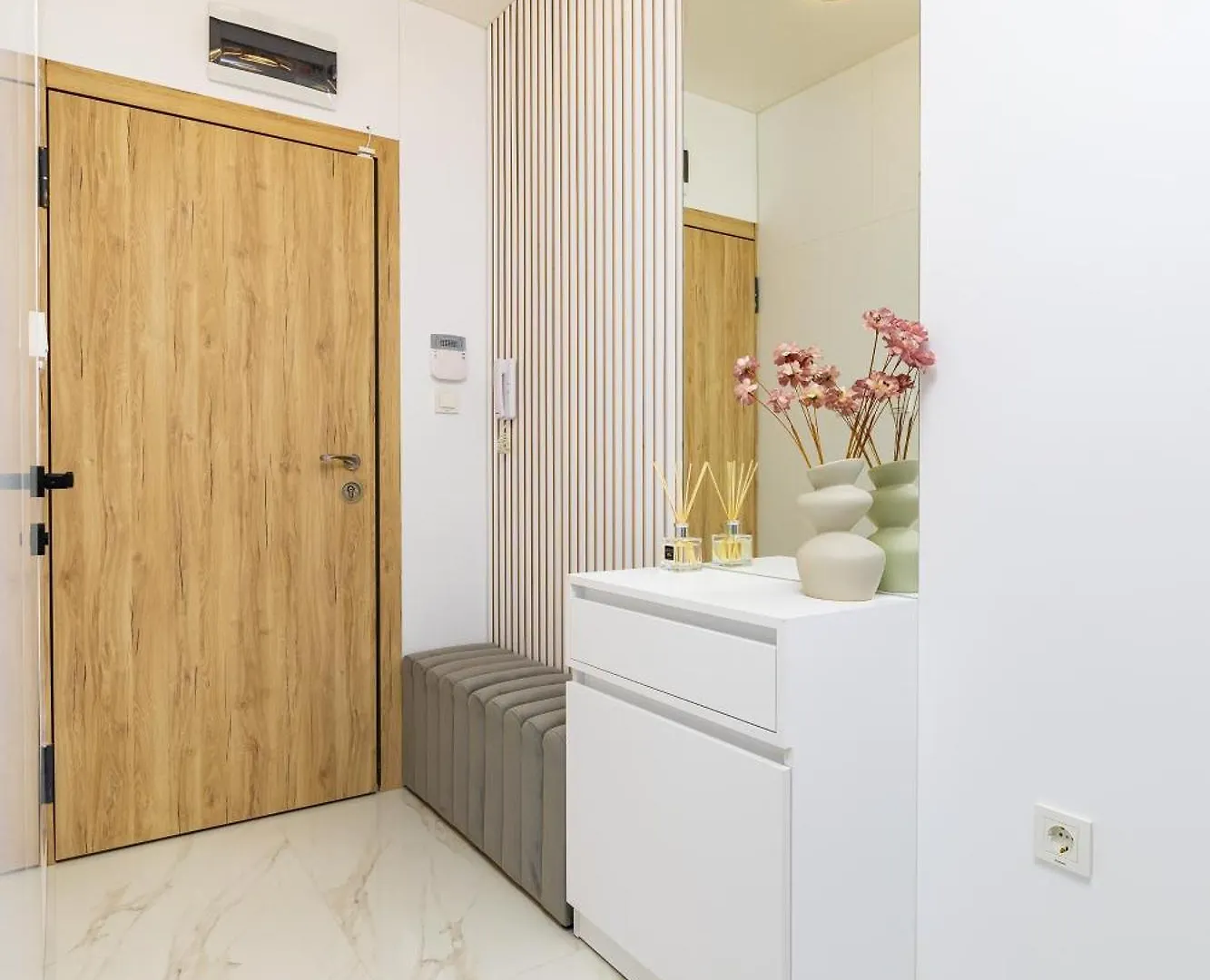 Two-Bedroom Apartments With Free Parking And 6Min To Center Plovdiv