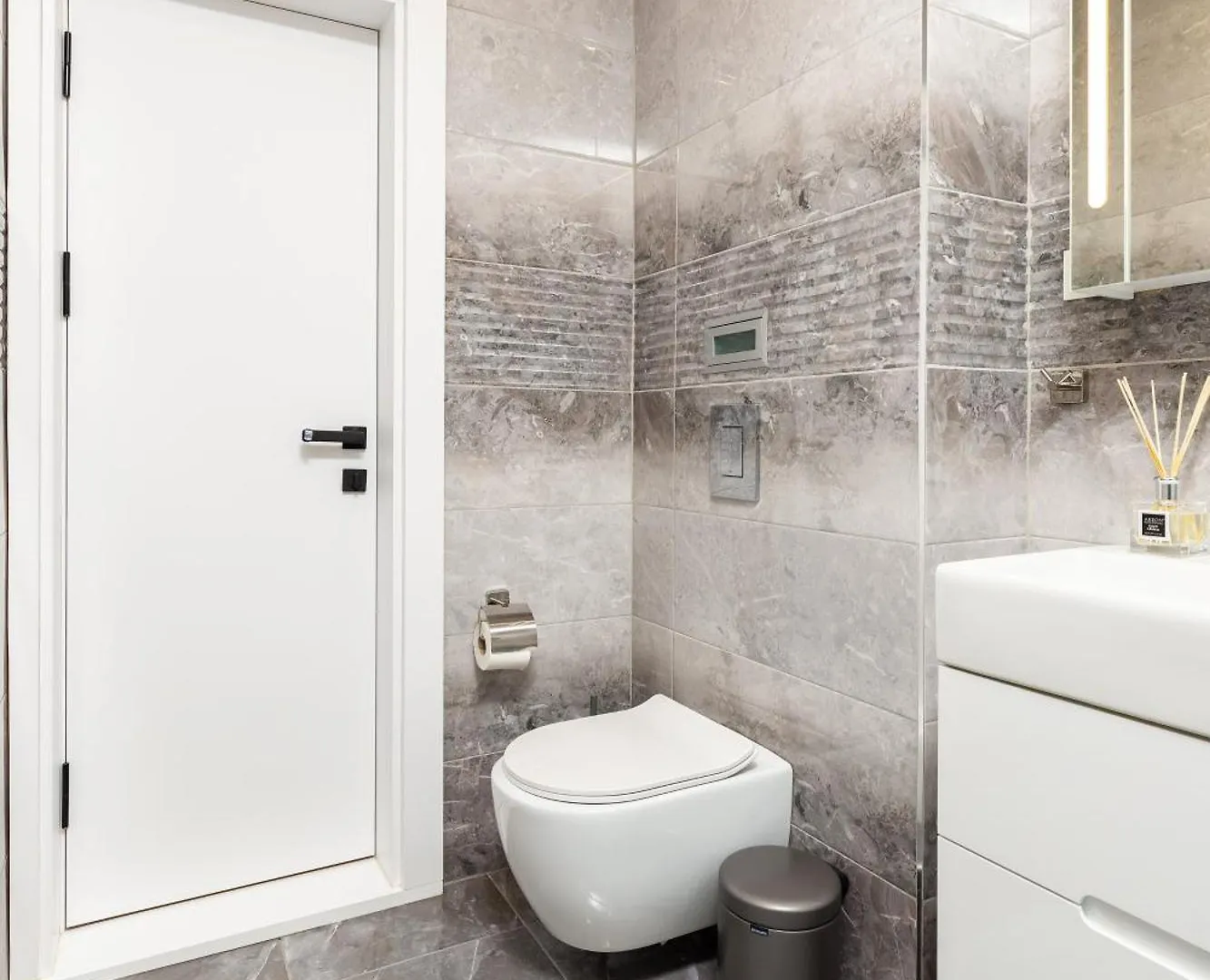 Two-Bedroom Apartments With Free Parking And 6Min To Center Plovdiv